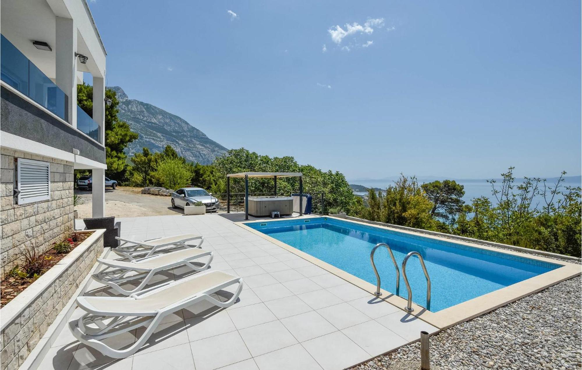 Amazing In With Wifi Makarska